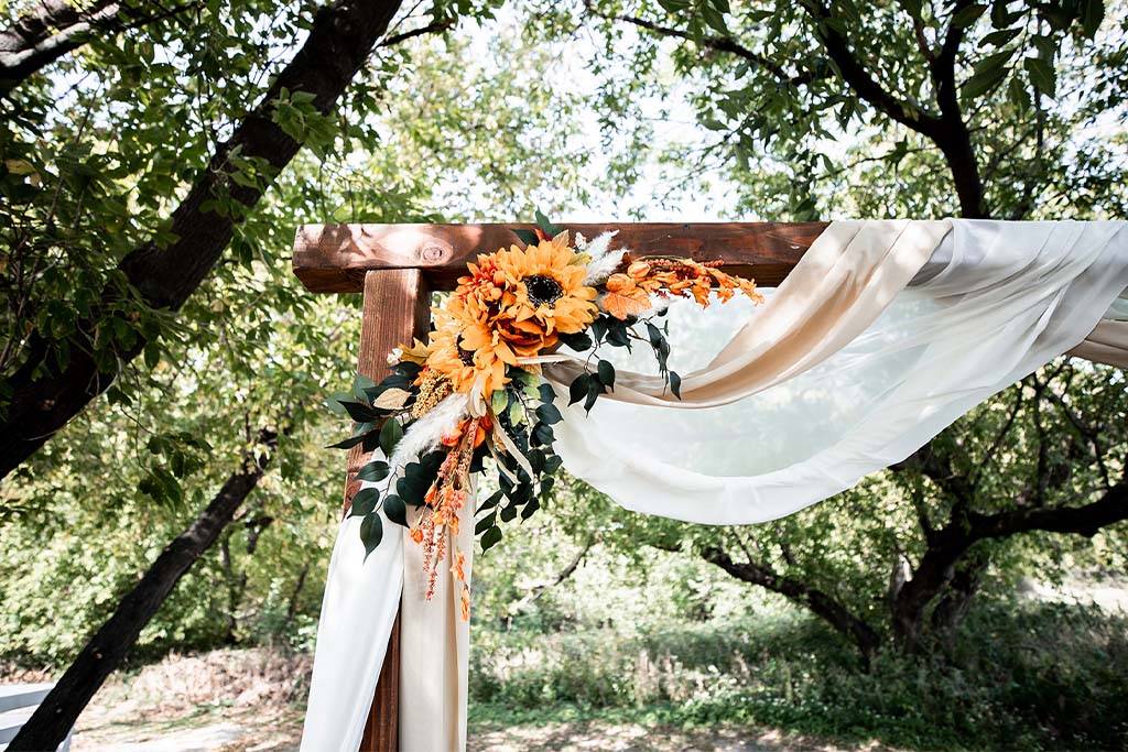 GALLERY HORZ 0005 Ceremony 2