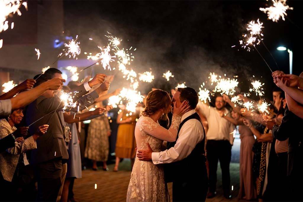 GALLERY HORZ 0010 918 Liz Aaron HiRes Color