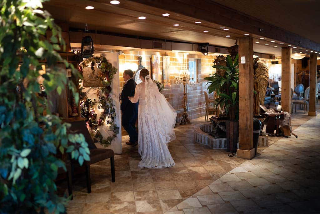 GALLERY HORZ 0012 461 Liz Aaron HiRes Color